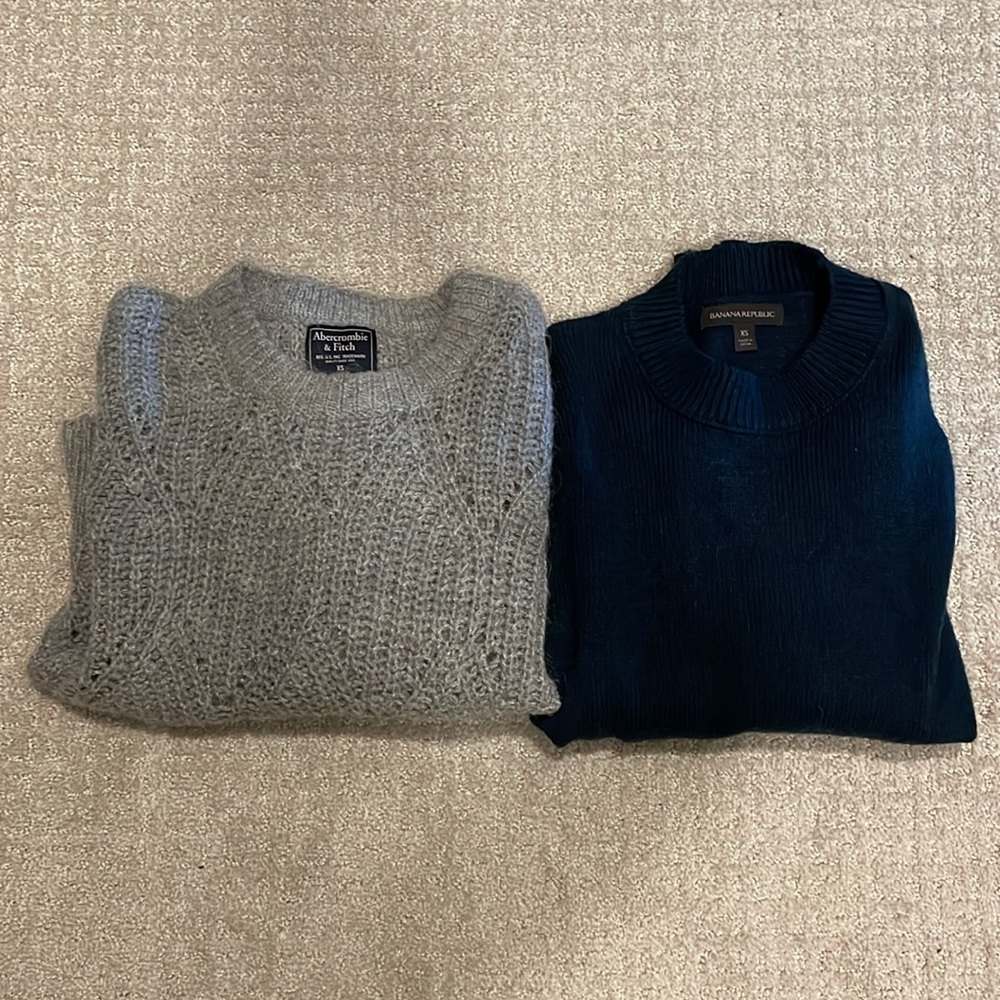 Sweater bundle - 2 items (used)